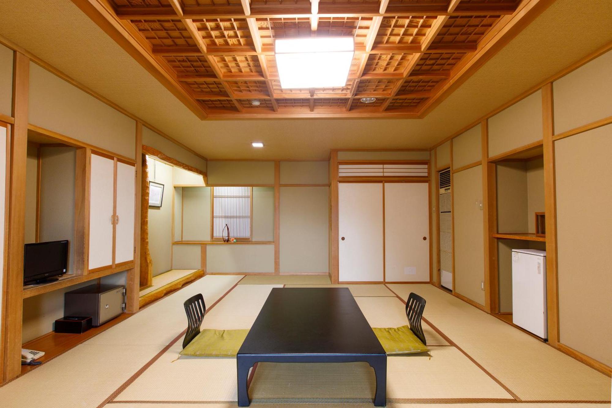 Wakamiro Hotel Hokuto  Buitenkant foto
